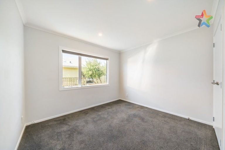 Photo of property in 19a Croft Grove, Moera, Lower Hutt, 5010