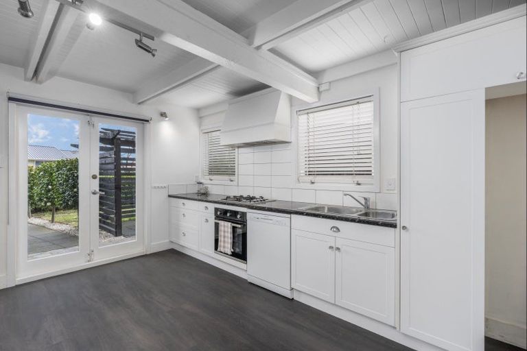 Photo of property in 1/10 Tisch Place, Belfast, Christchurch, 8051