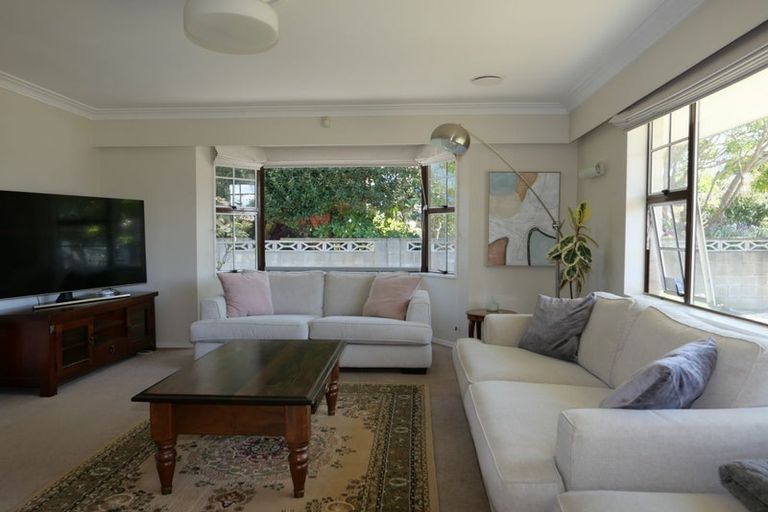 Photo of property in 25 Fairfield Avenue, Fairfield, Lower Hutt, 5011