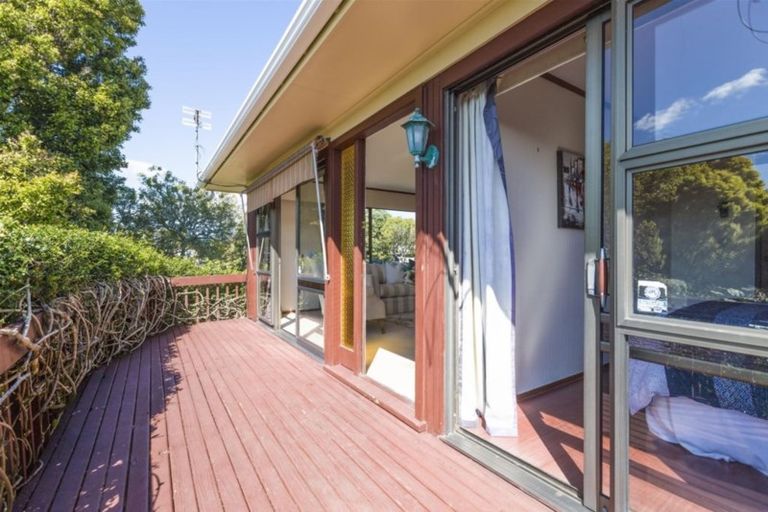 Photo of property in 1/3 Sarah Place, Farm Cove, Auckland, 2012