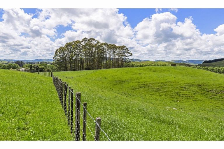 Photo of property in 80 State Highway 3, Piopio, 3970