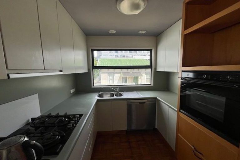 Photo of property in 10e Hobson Street, Thorndon, Wellington, 6011