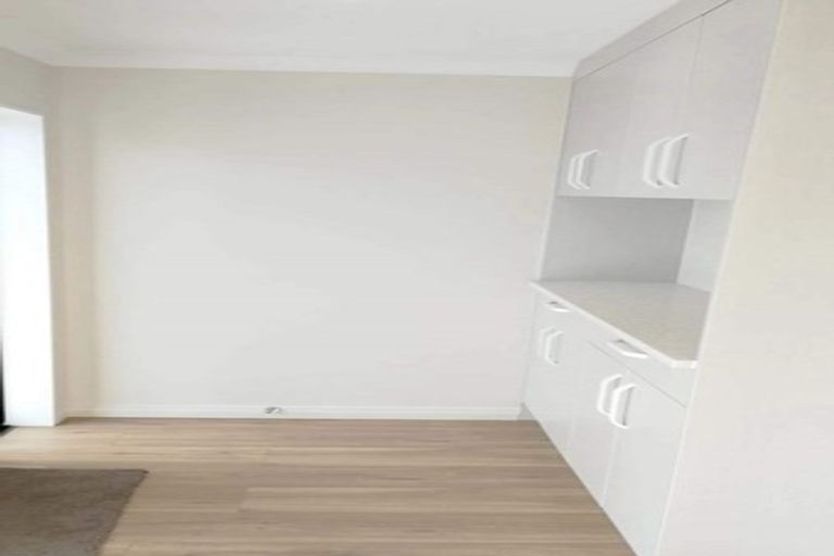 Photo of property in 10 Castlepoint Avenue, Takanini, 2110