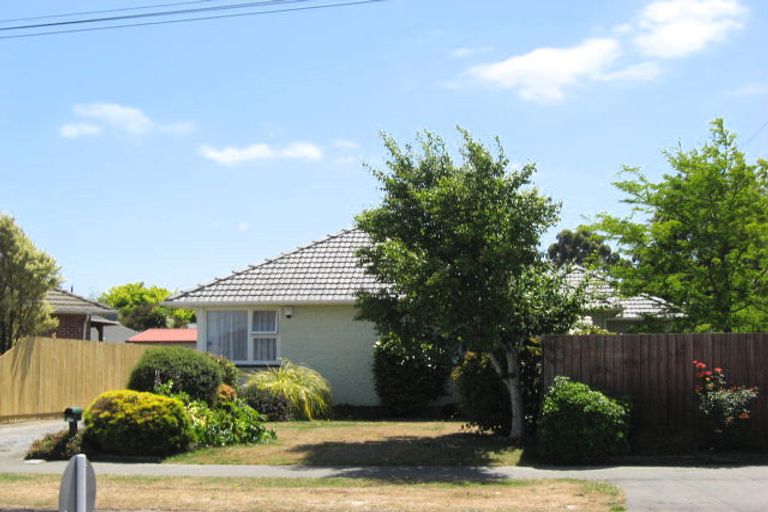 Photo of property in 40 Bentley Street, Russley, Christchurch, 8042
