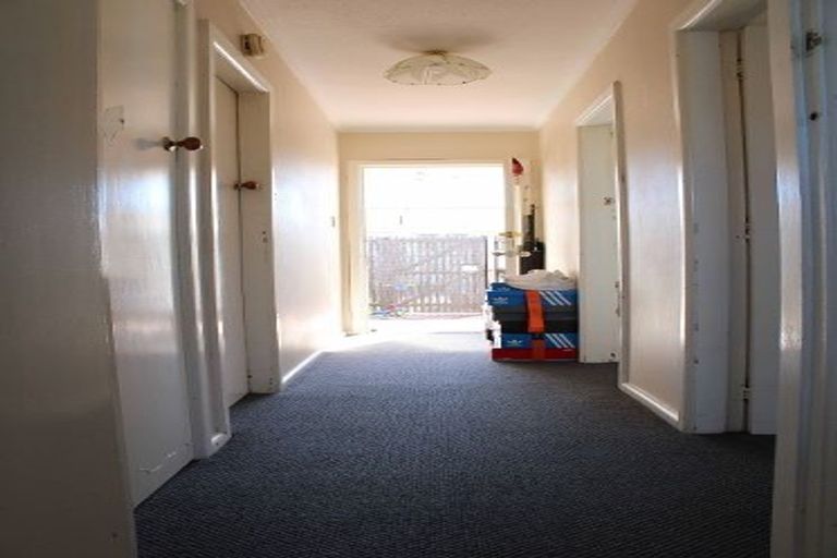 Photo of property in Capel Courts, 1/141a Clarence Street, Riccarton, Christchurch, 8011