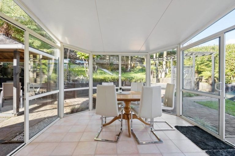 Photo of property in 2/43 Seaton Road, Murrays Bay, Auckland, 0630