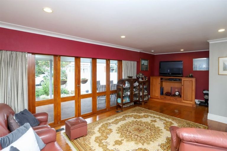 Photo of property in 44 Tudor Crescent, Chedworth, Hamilton, 3210