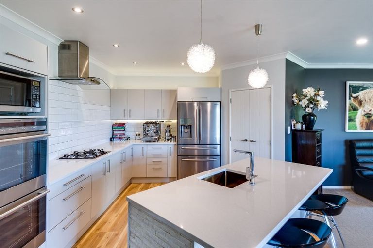 Photo of property in 113 Kent Terrace, Taradale, Napier, 4112