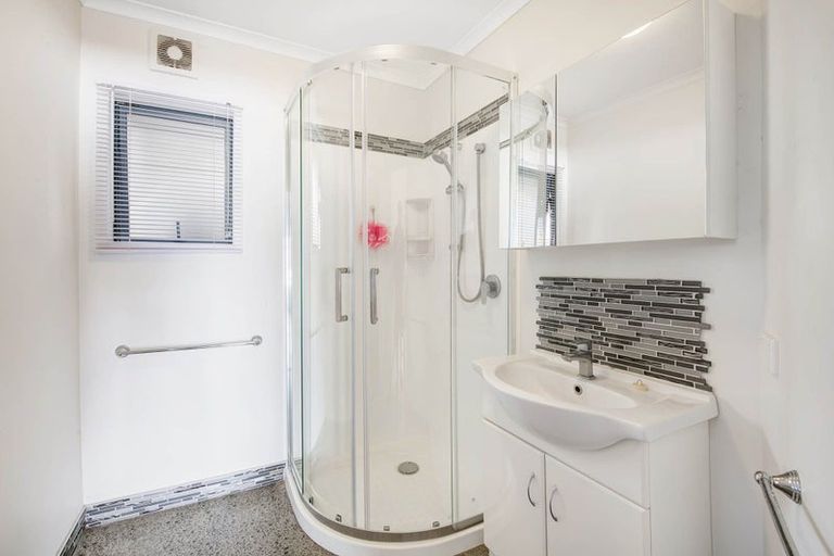 Photo of property in 28 Brampton Road, Snells Beach, 0920