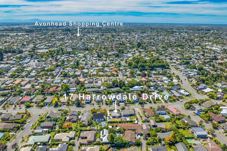 Photo of property in 17 Harrowdale Drive, Avonhead, Christchurch, 8042