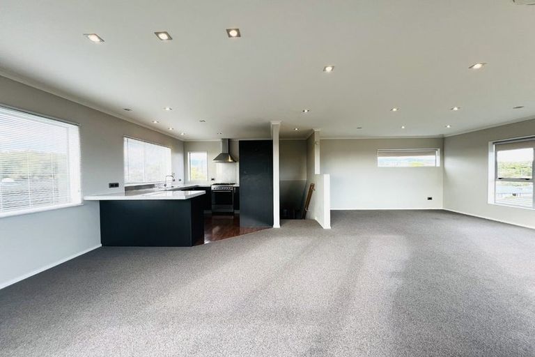 Photo of property in 69 Queens Road, Waikanae Beach, Waikanae, 5036