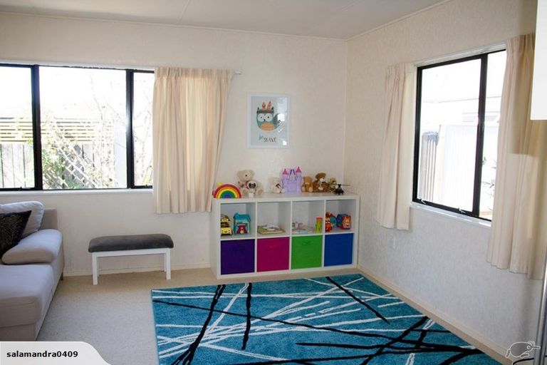 Photo of property in 2/11 Bauchop Road, Waterloo, Lower Hutt, 5011