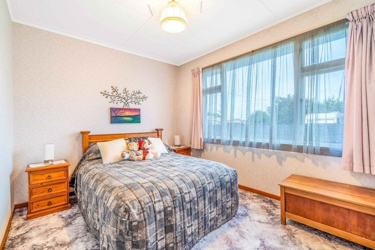 Photo of property in 50 West Plains Road, Waikiwi, Invercargill, 9810