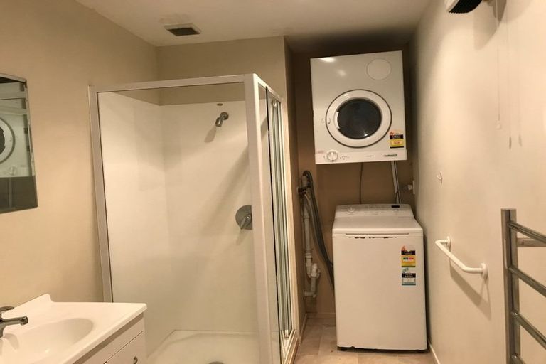 Photo of property in 49 Howe Street, North Dunedin, Dunedin, 9016