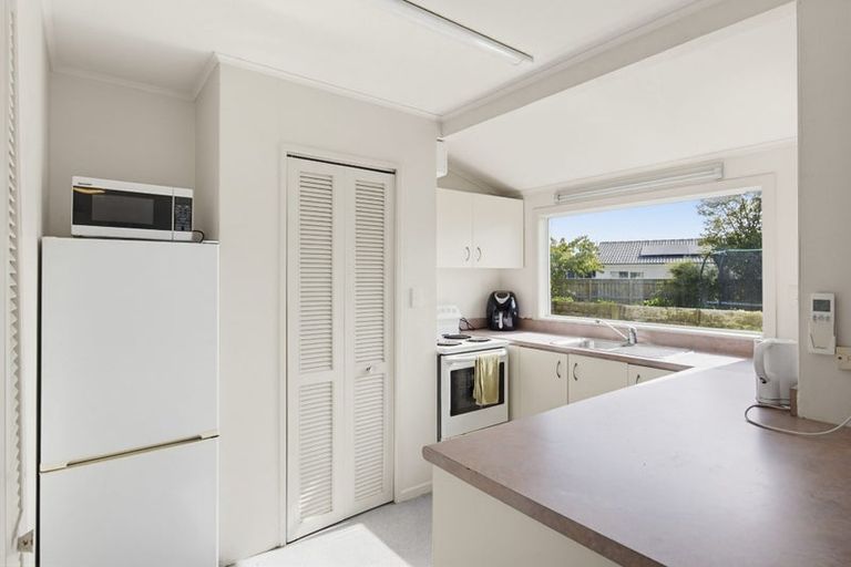 Photo of property in 90 Eatwell Avenue, Paraparaumu Beach, Paraparaumu, 5032