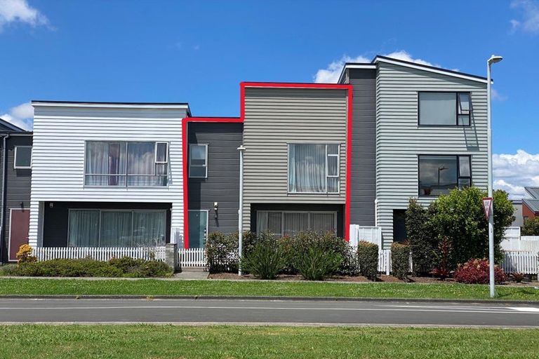 Photo of property in 1 Rangihina Road, Hobsonville, Auckland, 0616