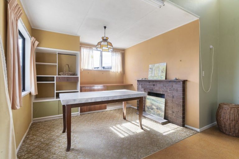 Photo of property in 2 Taverner Street, Carterton, 5713