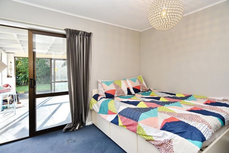 Photo of property in 5 Eders Road, Woodend, 7610