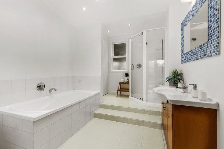 Photo of property in 12 Jackson Street, Island Bay, Wellington, 6023