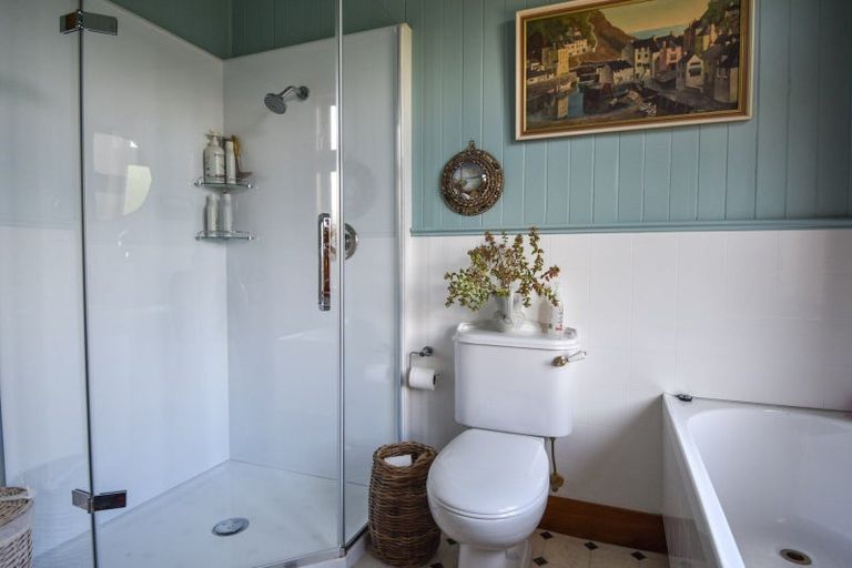 Photo of property in 90 Pembroke Street, Carterton, 5713