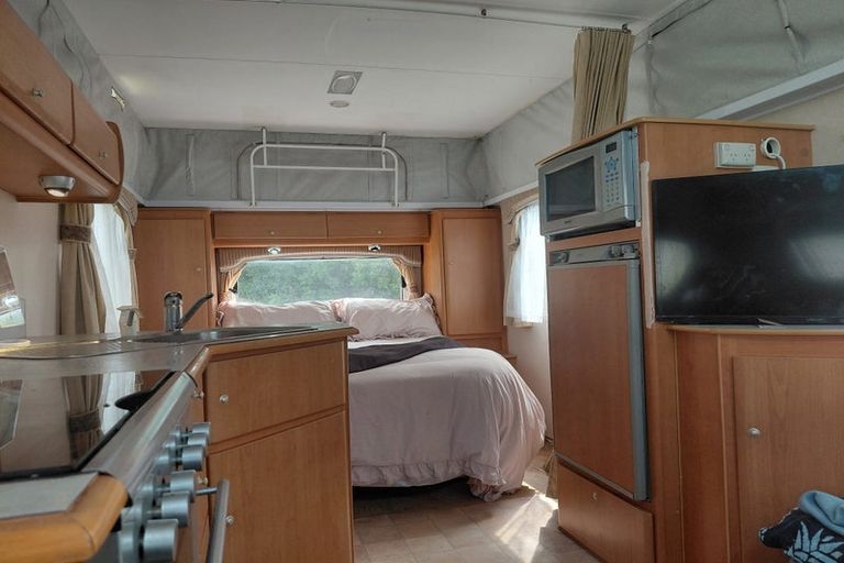 Photo of property in 13 Nancy Wake Place, Cable Bay, 0420