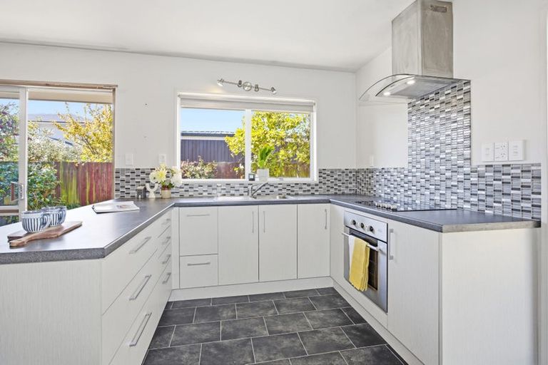 Photo of property in 2/3 Hythe Lane, Saint Martins, Christchurch, 8022