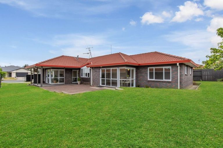 Photo of property in 35 Dalton Drive, Papamoa Beach, Papamoa, 3118