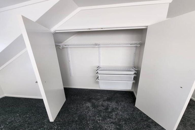 Photo of property in 25 Caspian Close, New Lynn, Auckland, 0600