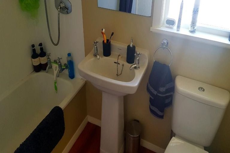 Photo of property in 43 Martin Road, Paraparaumu Beach, Paraparaumu, 5032