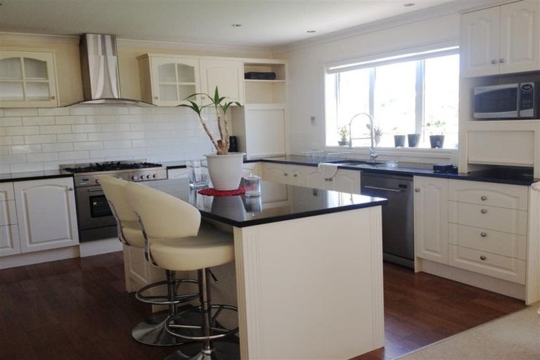 Photo of property in 42 Mauldeth Terrace, Churton Park, Wellington, 6037