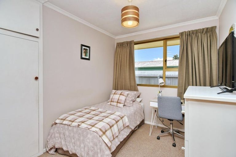 Photo of property in 1/45 Arran Crescent, Woolston, Christchurch, 8062