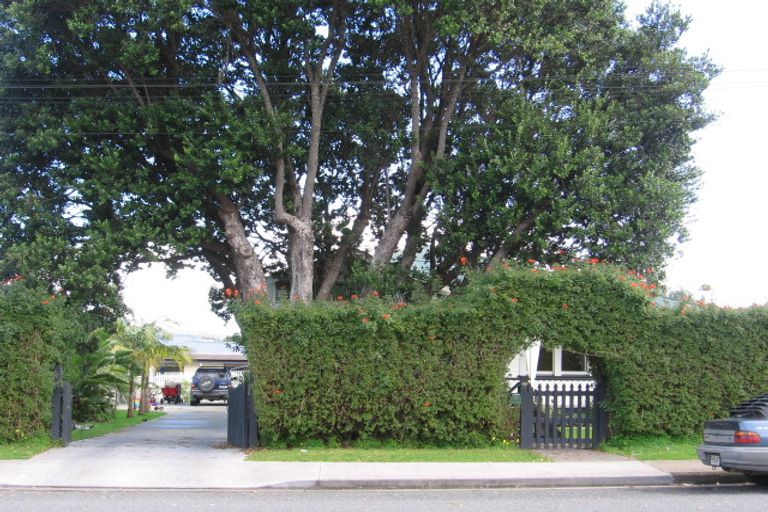 Photo of property in 2 Pentland Road, Regent, Whangarei, 0112