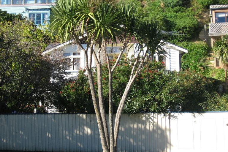 Photo of property in 353 Muritai Road, Eastbourne, Lower Hutt, 5013