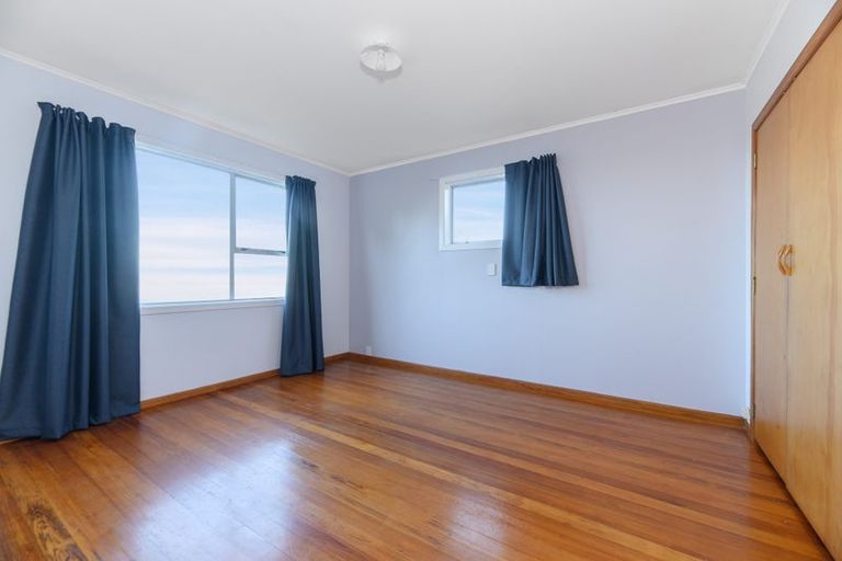 Photo of property in 15 Zita Maria Drive, Massey, Auckland, 0614