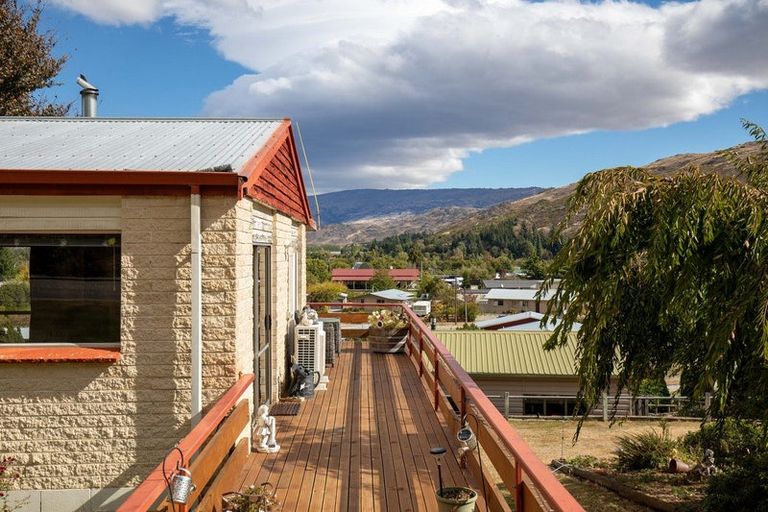 Photo of property in 29 Fraser Street, Clyde, 9330