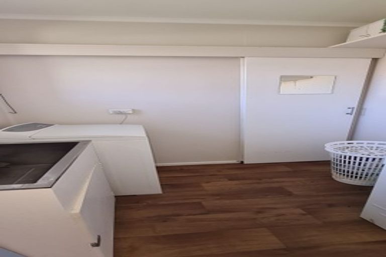 Photo of property in 296 Main Road, Tawa, Wellington, 5028