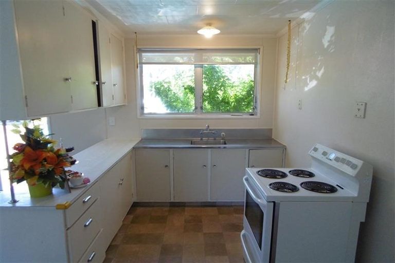 Photo of property in 1/117 Seaview Road, Westown, New Plymouth, 4310