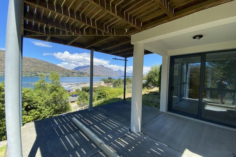 Photo of property in 8b Cresta Lane, Frankton, Queenstown, 9300