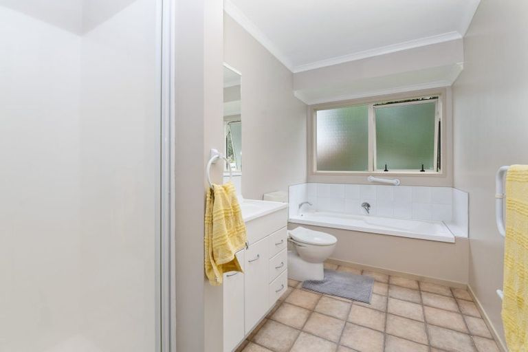 Photo of property in 41 Caulfield Place, Pukehangi, Rotorua, 3015