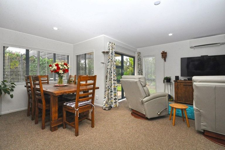 Photo of property in 1/64 Tapu Road, Huapai, Kumeu, 0810