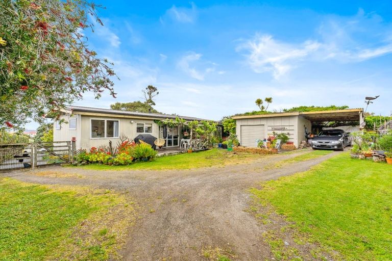 Photo of property in 6 Sea View Road, Leigh, 0985