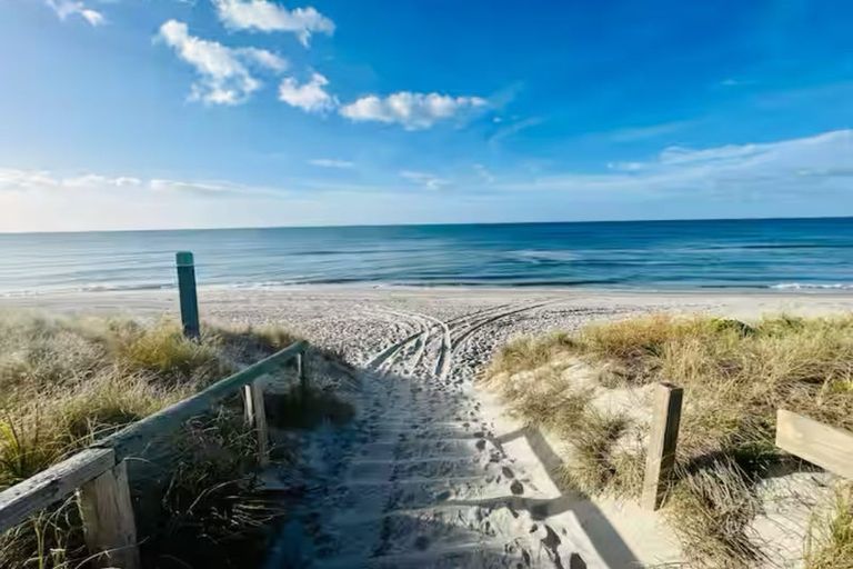 Photo of property in 541a Pukehina Parade, Pukehina, Te Puke, 3189