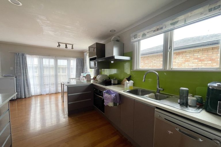 Photo of property in 1/29 Raines Avenue, Forrest Hill, Auckland, 0620