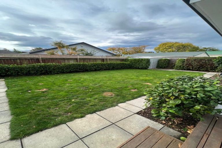 Photo of property in 69 Dunedin Street, Redwood, Christchurch, 8051