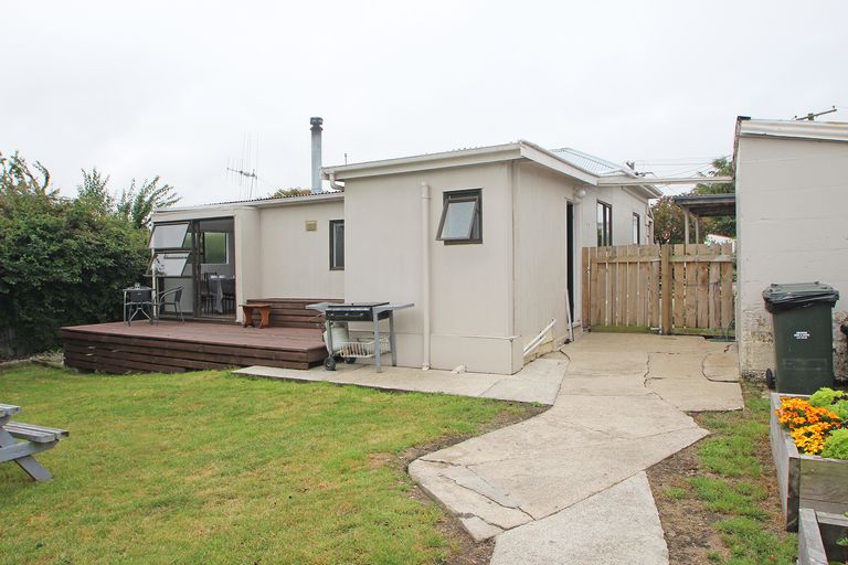Photo of property in 15 Tweed Street, South Hill, Oamaru, 9400