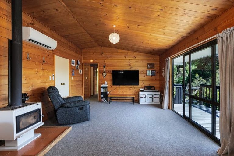 Photo of property in 17 Beach Place, Havelock, 7100