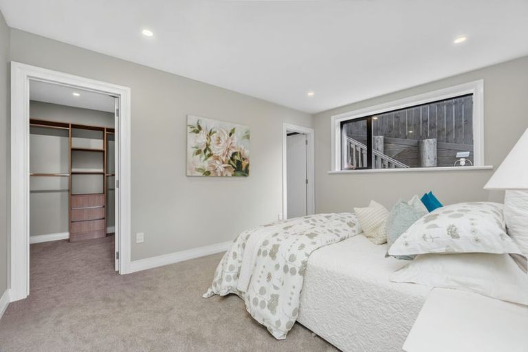 Photo of property in 9 Halcyon Bay Lane, Wainui, 0992