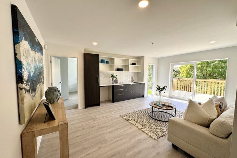 Photo of property in 84 Arran Drive, Orewa, 0931