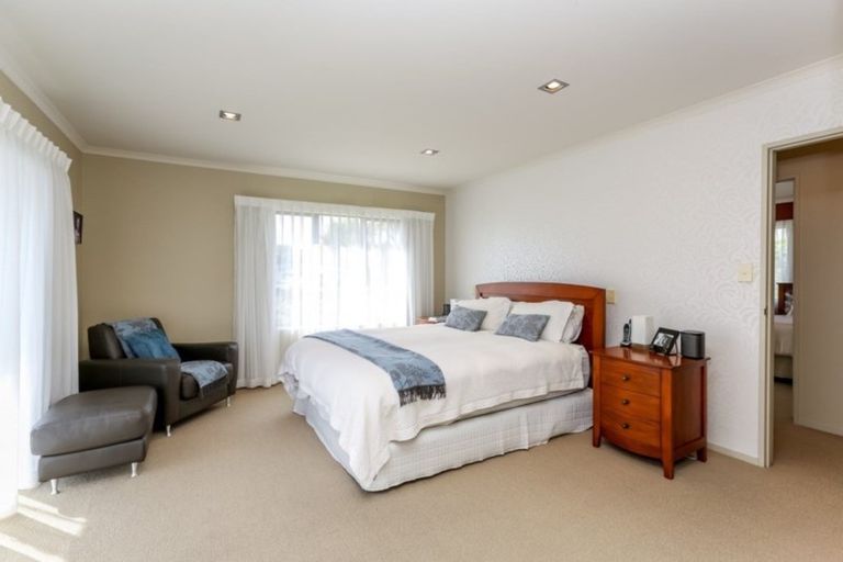 Photo of property in 13a Maple Crescent, Whalers Gate, New Plymouth, 4310