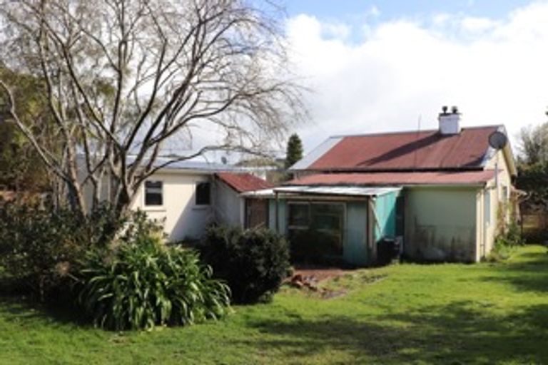 Photo of property in 12 Bernard Street, Pukemiro, Huntly, 3771